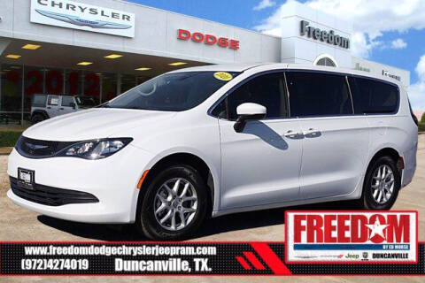 2020 Chrysler Voyager