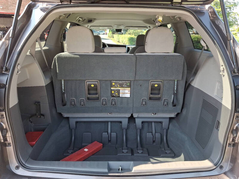 2019 Toyota Sienna L 7-Passenger