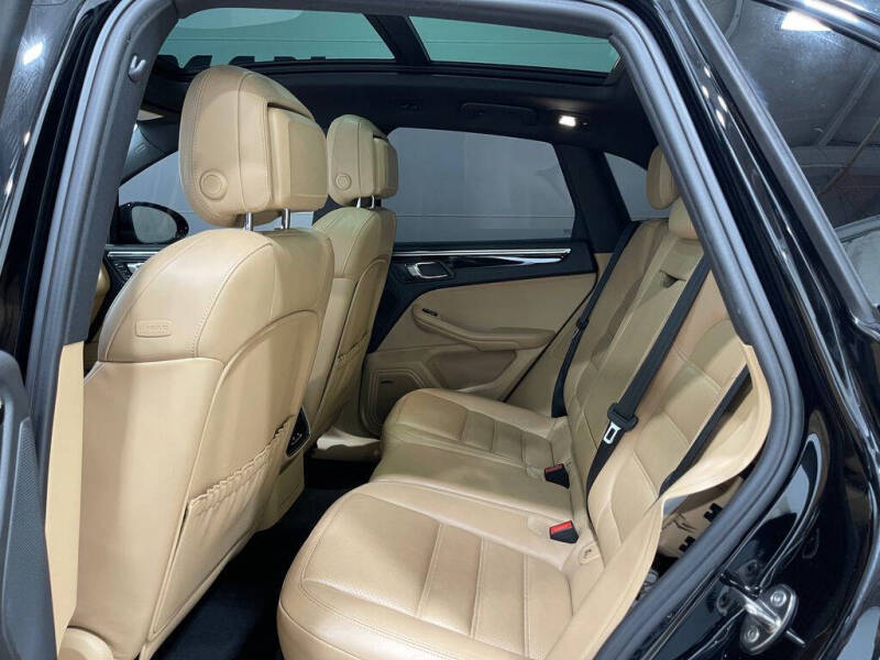 2017 Porsche Macan S