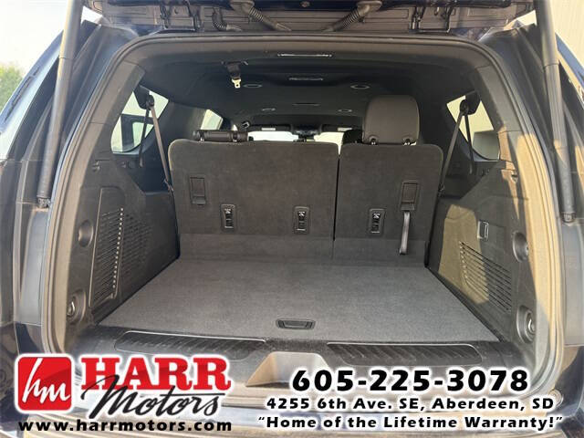 2023 Chevrolet Suburban LT