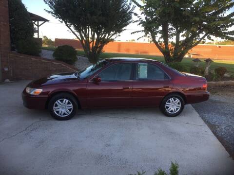 2000 Toyota Camry for sale at T & T Sales, LLC in Taylorsville NC