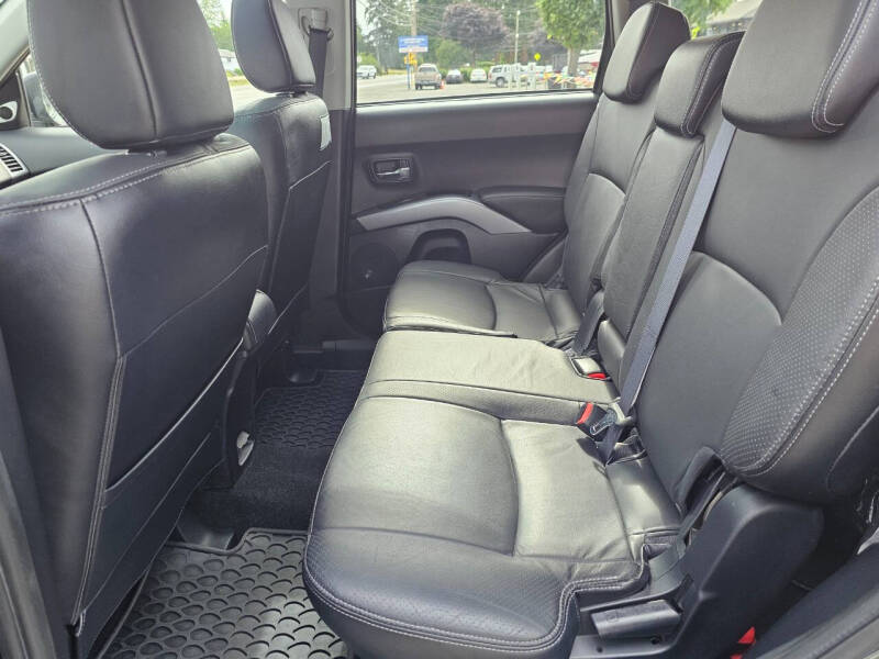 2009 Mitsubishi Outlander XLS