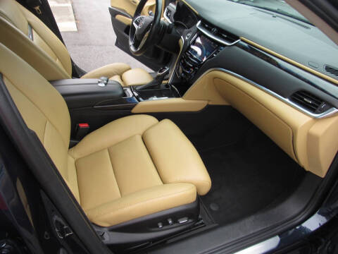 2013 Cadillac XTS Luxury Collection
