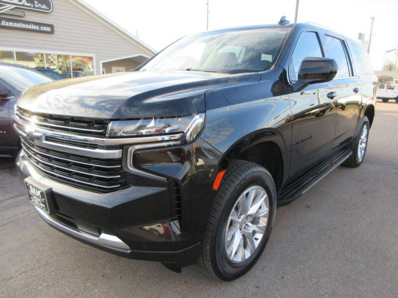 2023 Chevrolet Suburban LT