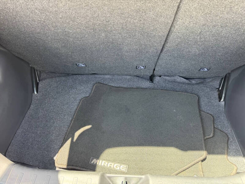 2024 Mitsubishi Mirage ES