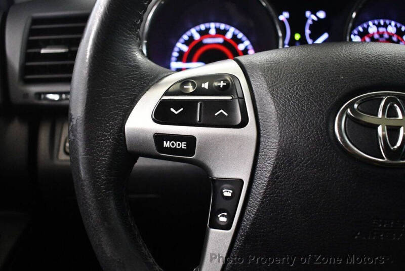 2013 Toyota Highlander SE