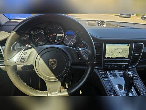 2016 Porsche Panamera