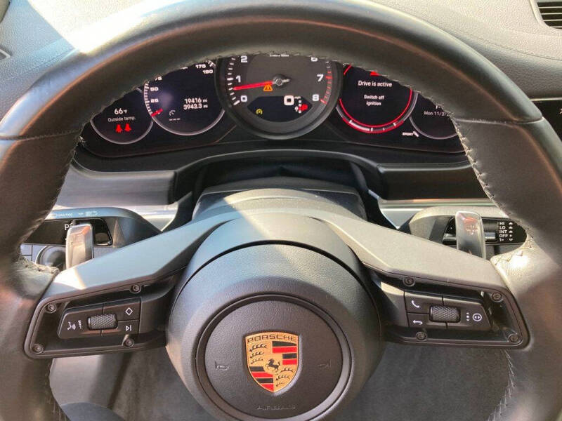 2023 Porsche Panamera 4 Platinum Edition