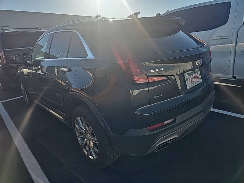 2022 Cadillac XT4 Premium Luxury