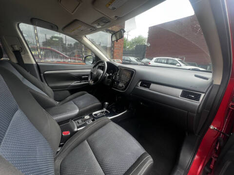 2017 Mitsubishi Outlander SE