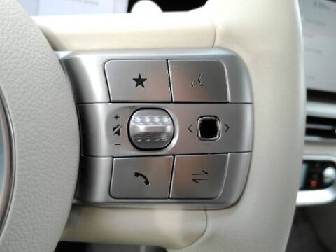 2024 Genesis GV60 Standard