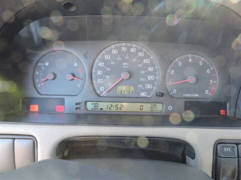 2004 Volvo C70 LPT