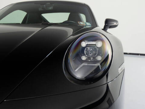 2020 Porsche 911 Carrera