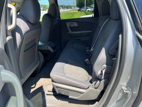 2011 Chevrolet Traverse LS