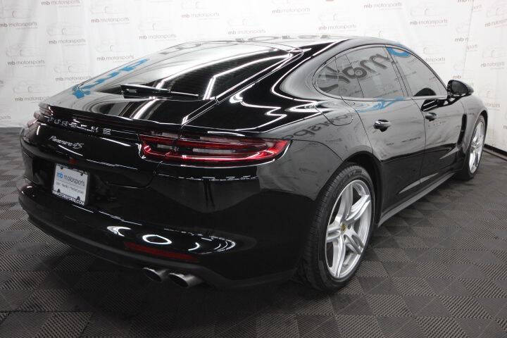 2018 Porsche Panamera 4S