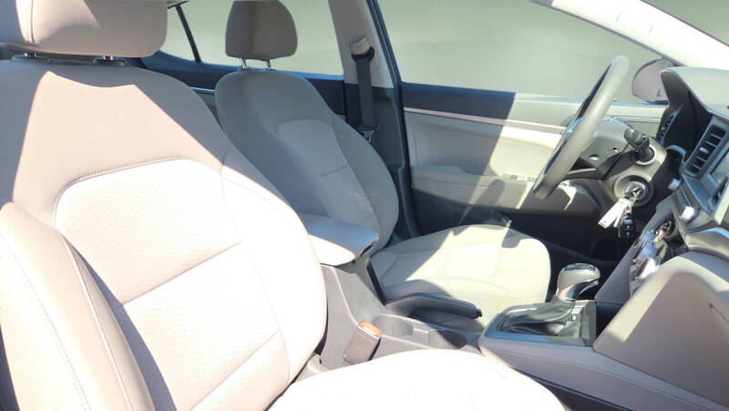 2019 Hyundai Elantra