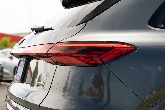 2026 Audi Q5 quattro Premium Plus TFSI