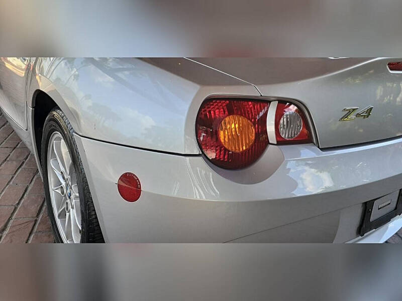 2004 BMW Z4 2.5i