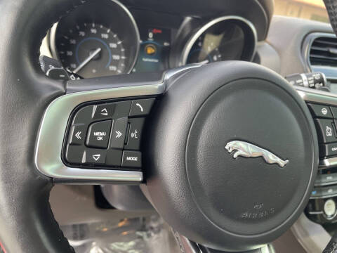 2018 Jaguar F-PACE 25t Prestige