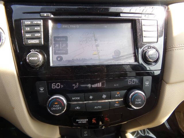2017 Nissan Rogue SL