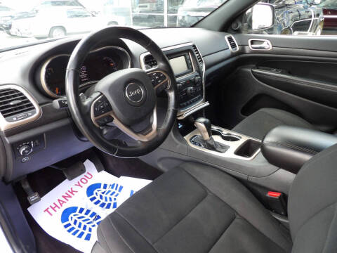 2017 Jeep Grand Cherokee Laredo