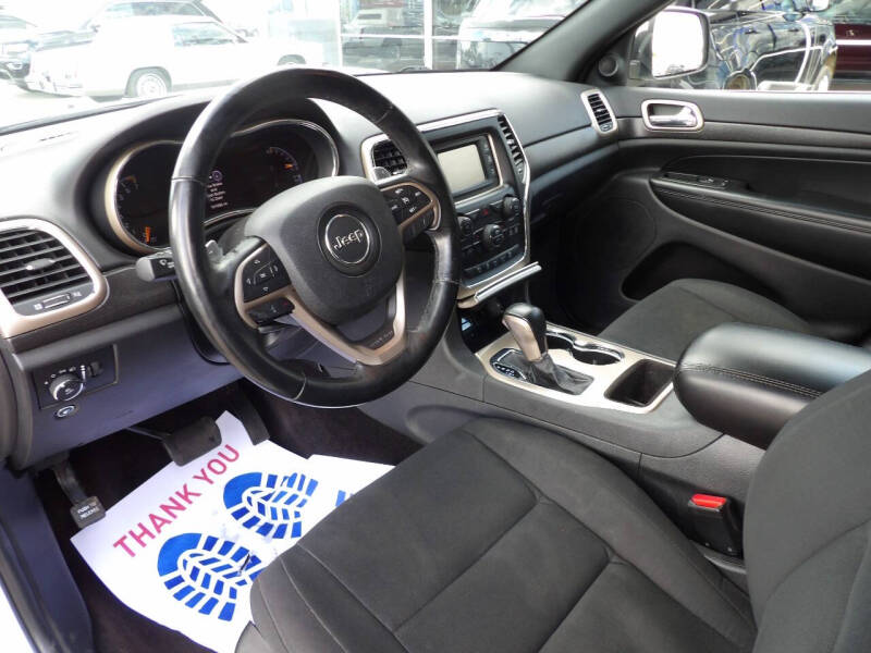 2017 Jeep Grand Cherokee Laredo