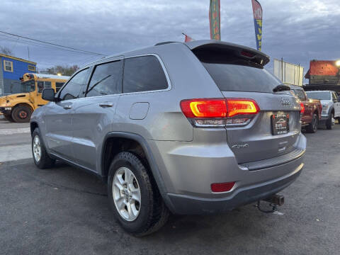 2016 Jeep Grand Cherokee Laredo