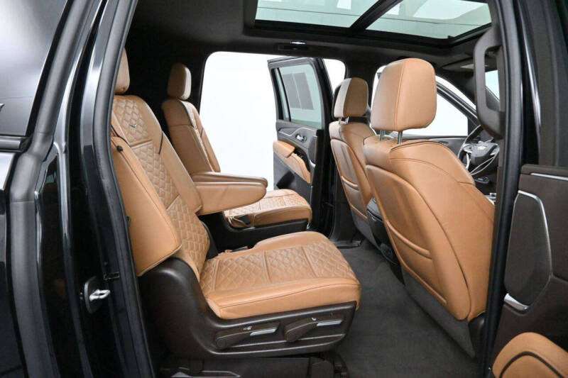 2022 Cadillac Escalade ESV Sport