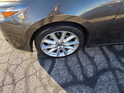 2017 Mazda MAZDA3 Grand Touring