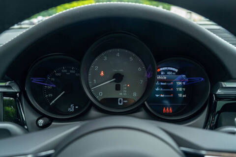 2025 Porsche Macan S