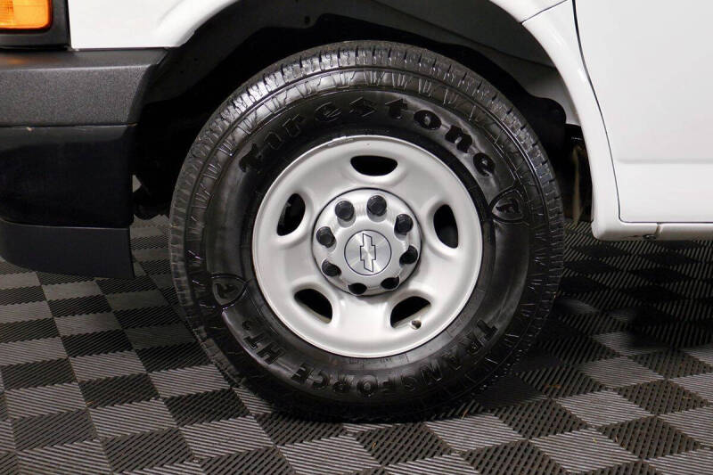 2017 Chevrolet Express LS 2500