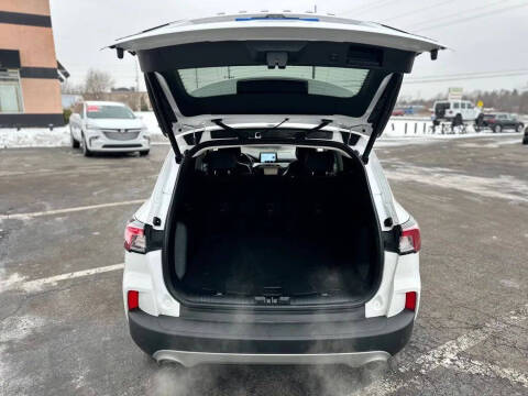 2022 Ford Escape SEL