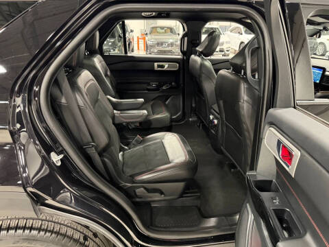 2024 Ford Explorer ST-Line