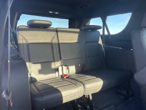 2021 Chevrolet Suburban LT