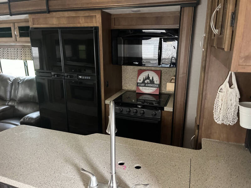 2018 CHAPARREL COACHMEN