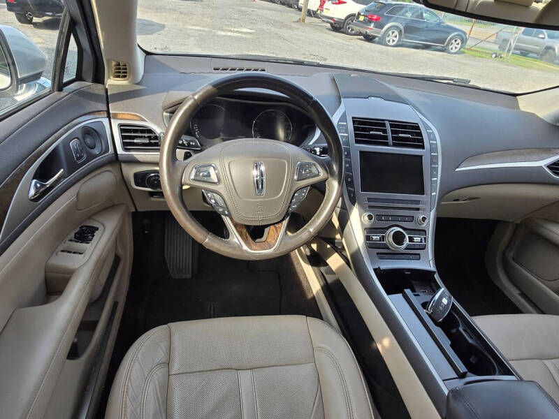 2017 Lincoln MKZ Reserve