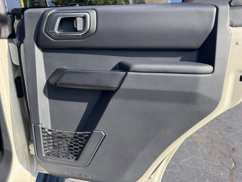2025 Ford Bronco Outer Banks