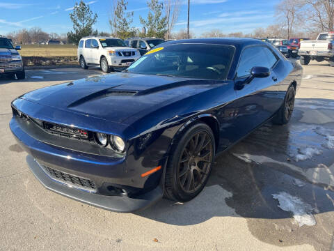 2015 Dodge Challenger for sale at Azteca Auto Sales LLC in Des Moines IA