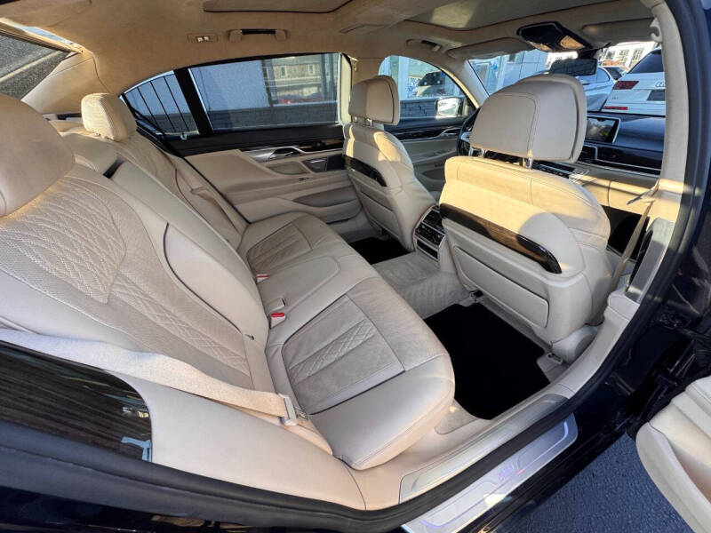 2016 BMW 7 Series 750i xDrive