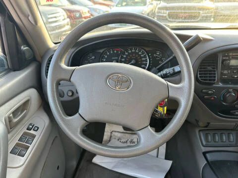 2005 Toyota Sequoia SR5