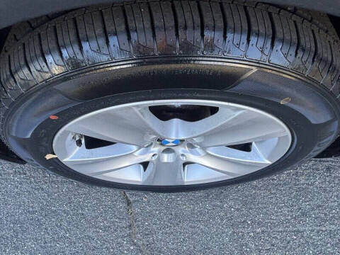 2011 BMW 5 Series 528i