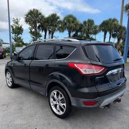 2014 Ford Escape Titanium's photo