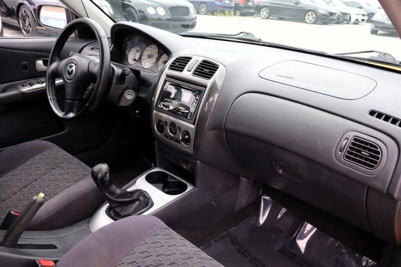 2003 Mazda Protege5