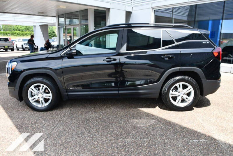 2023 GMC Terrain SLE