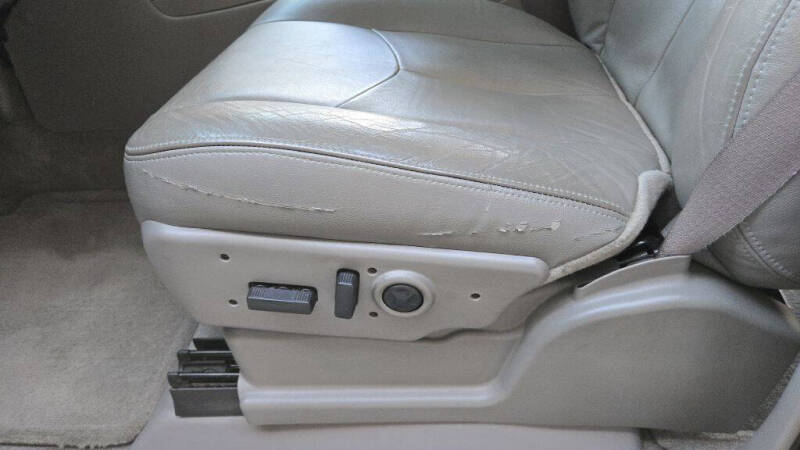 2004 GMC Yukon SLE - Photo 40