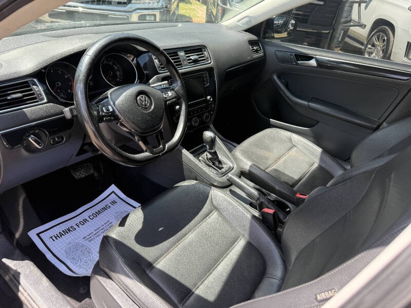 2017 Volkswagen Jetta 1.8T SEL