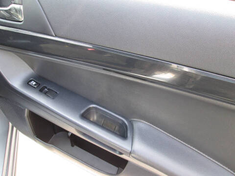 2016 Mitsubishi Lancer ES