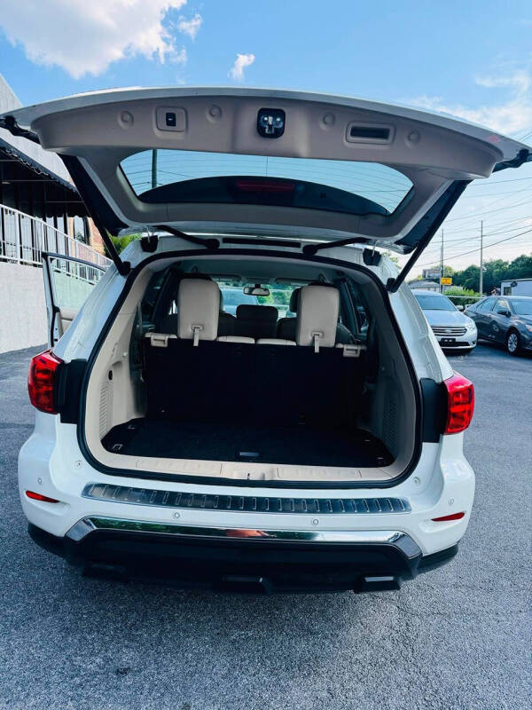 2017 Nissan Pathfinder SL