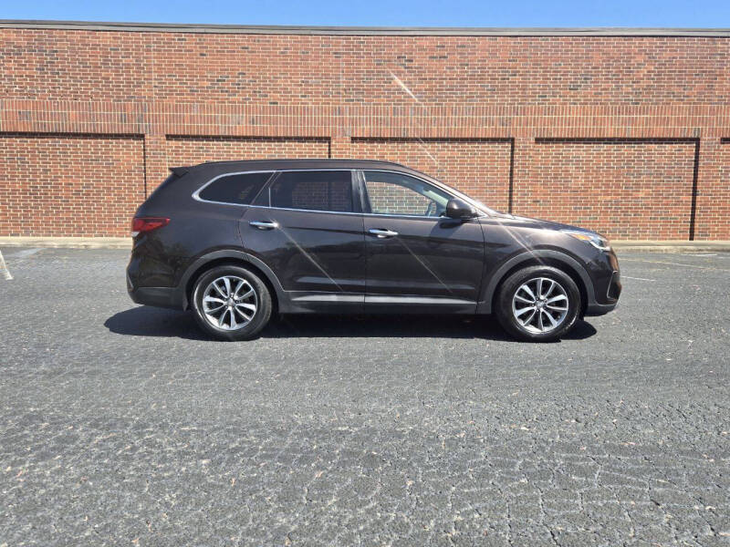 2017 Hyundai Santa Fe SE