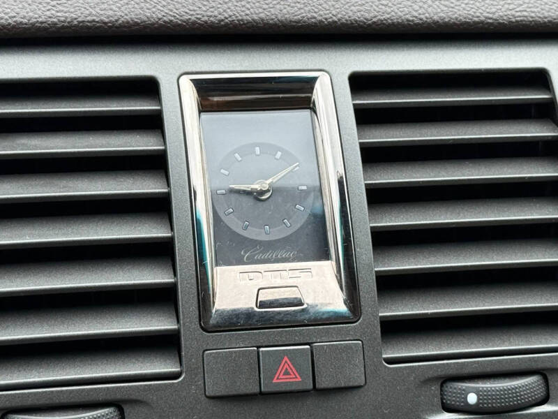 2008 Cadillac DTS Luxury III
